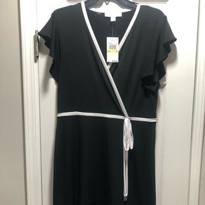 🆕Michael Kors Ruffle Sleeve Dress